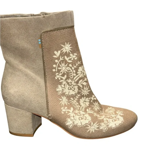 Toms Evie Floral Embroidered Suede Canvas Block Heel Boot Taupe Women's Size 7.5 - Picture 13 of 13